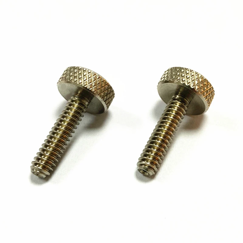 DIN653 สกรูนิ้วหัวแม่มือหัว Knurled