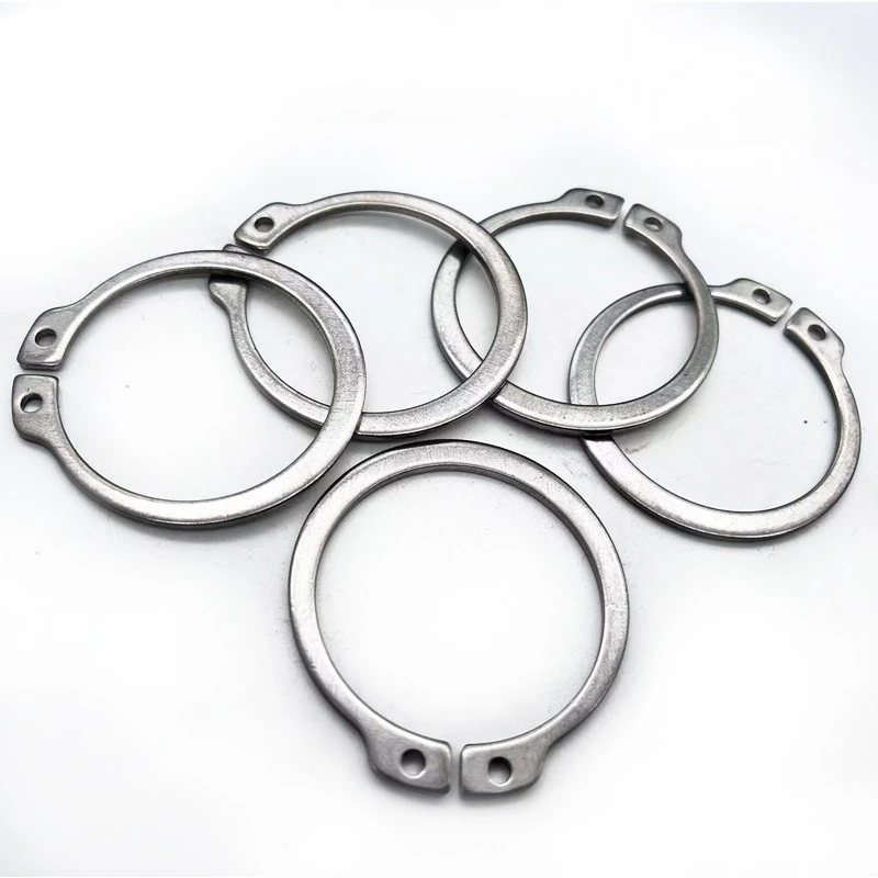 Bowed W rings 10 Bowed W rings 10